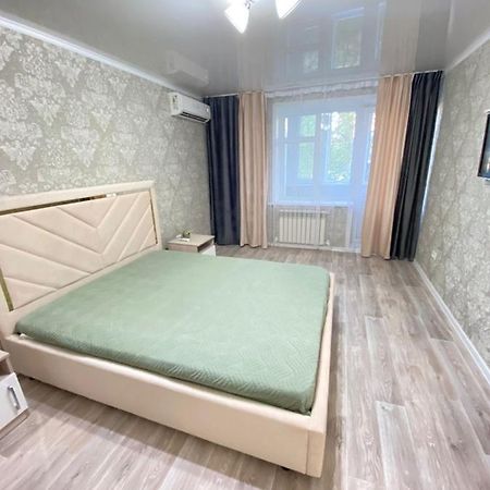Vip Квартира Центр 乌拉尔斯克 外观 照片